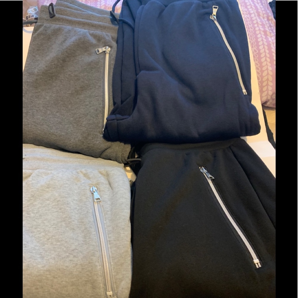 Fleece sweatpants with front pockets
